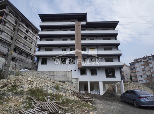 Alaplı Merkezde Şehir Manzaralı Satılık 3+1 Daireler